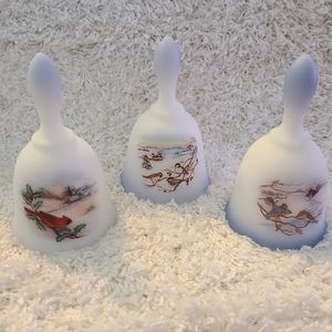 Fenton limited edition "Birds In Winter" bells